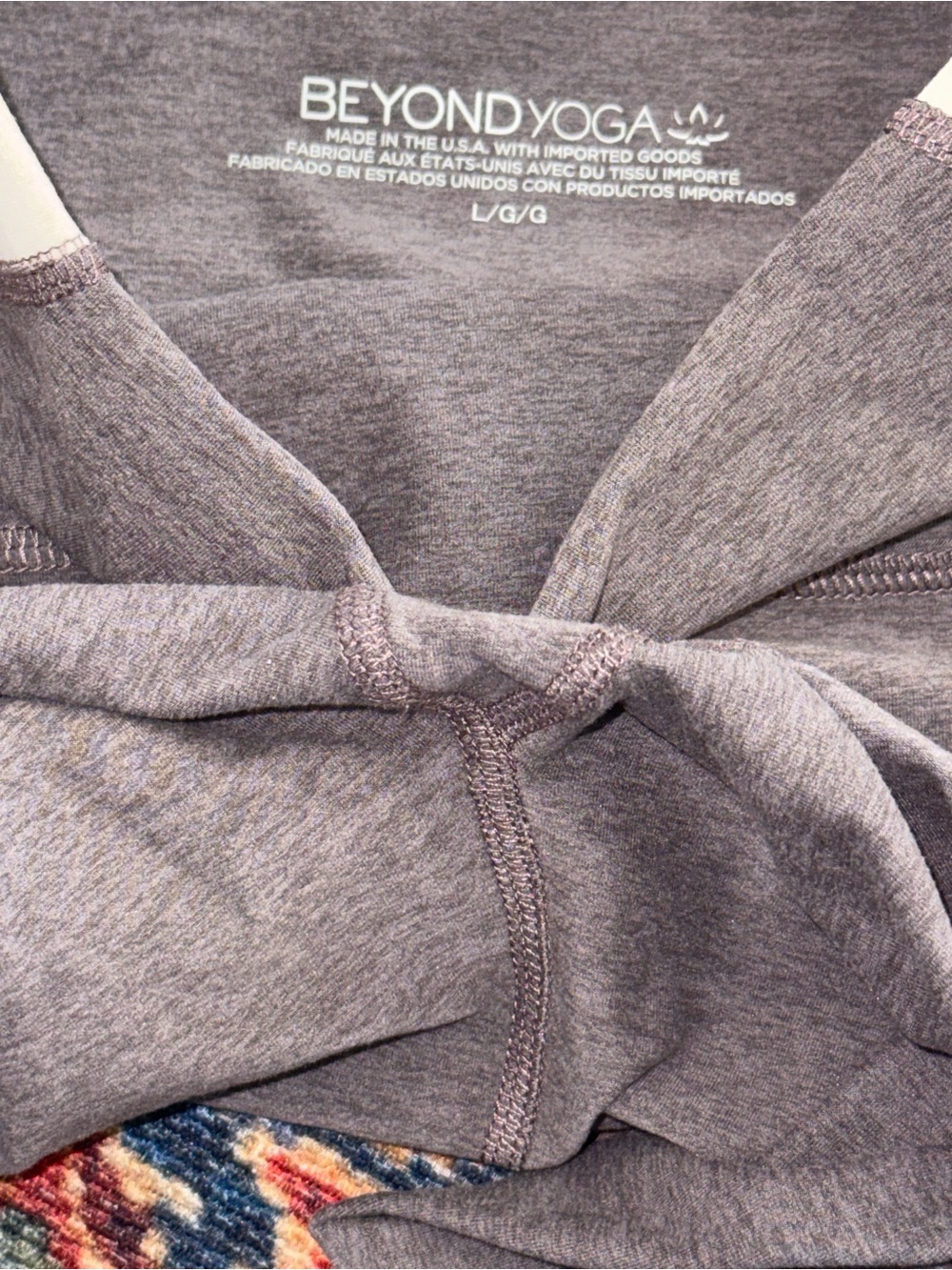 Beyond Yoga Gray and Cream High-Waist Leggings with Side Panels - Picture 4 of 8